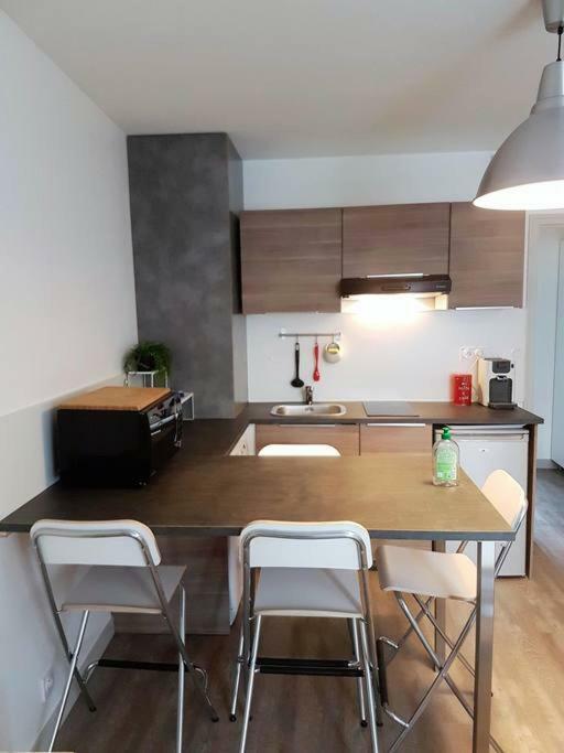 Tres Bel Appartement Centre Vitre Экстерьер фото